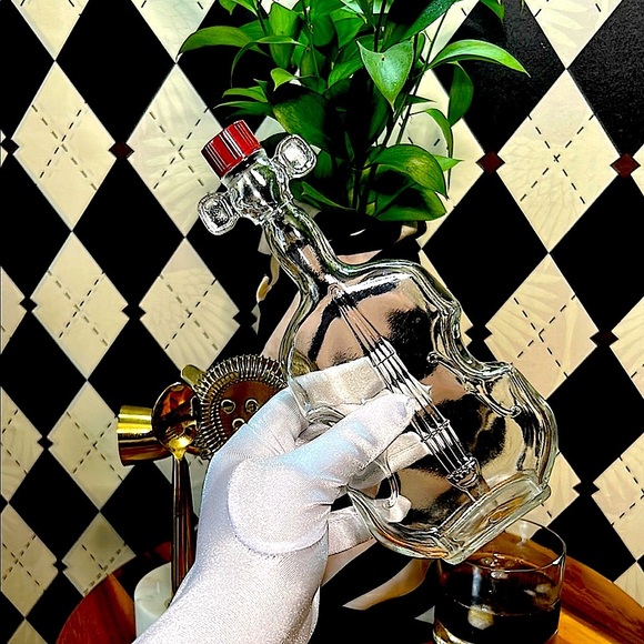 Vintage Violin/Cello Glass Bottle - Musical Instrument Shaped Collectible - Picture 5 of 9